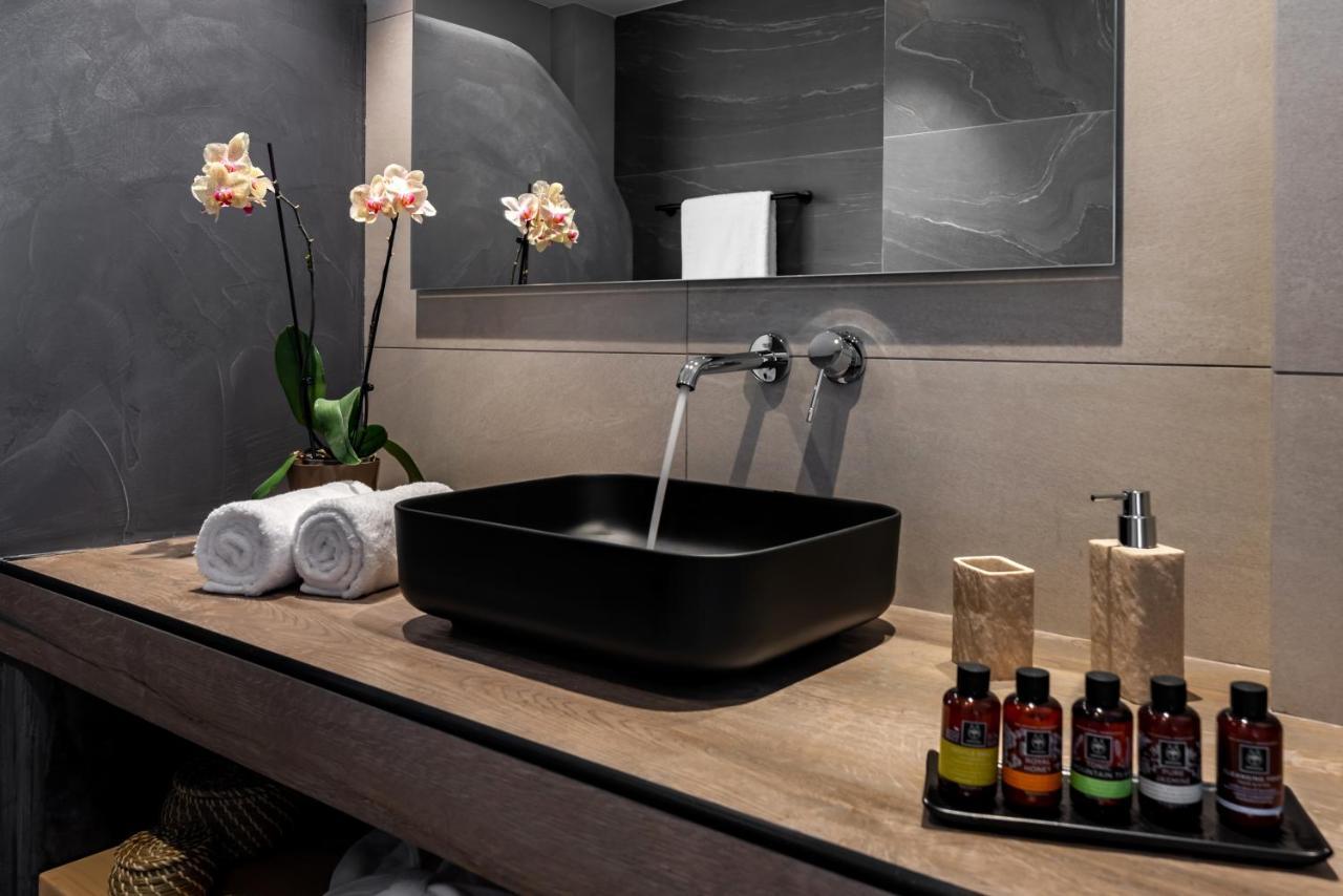 Neoma Luxury Suites Karterádosz Kültér fotó
