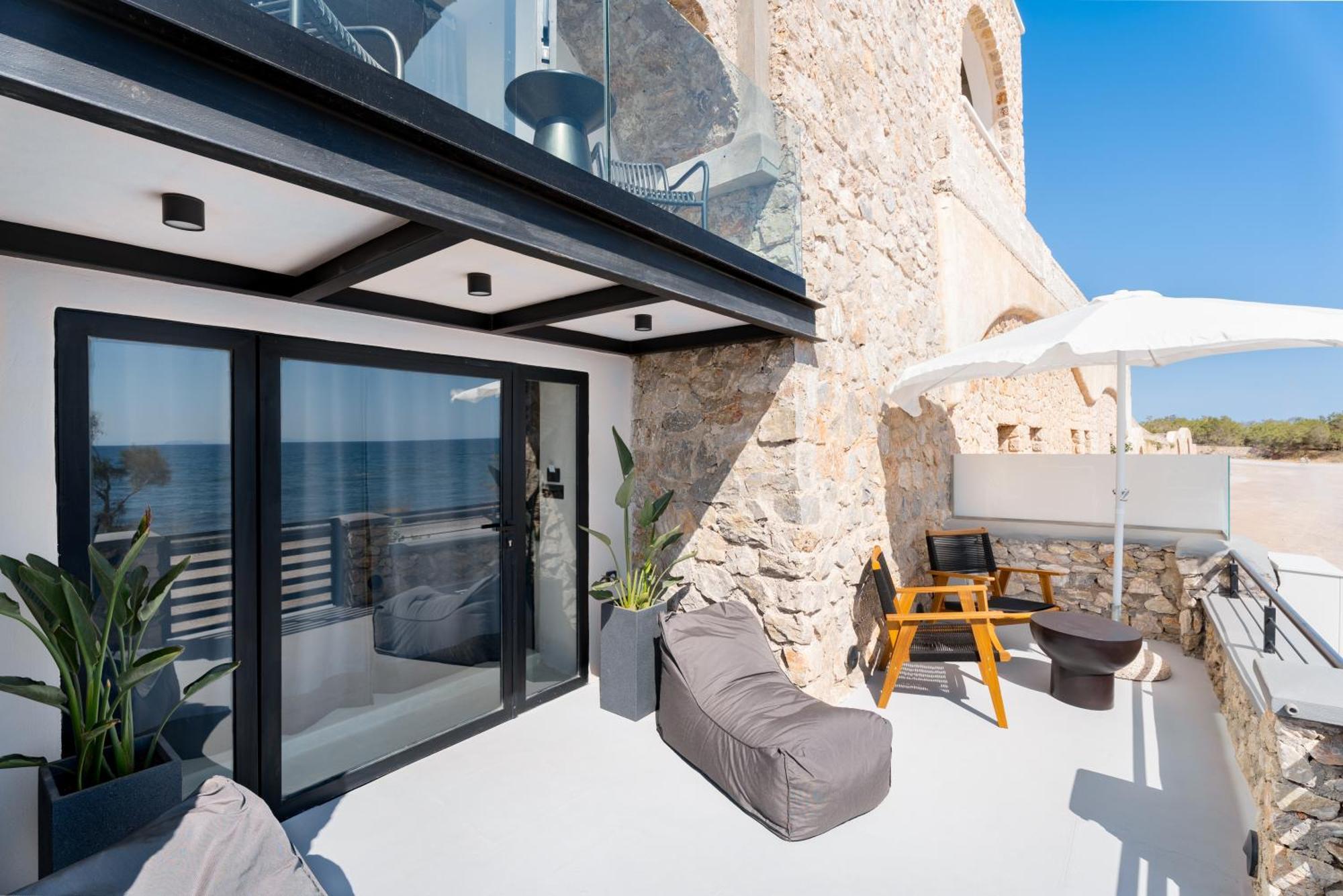 Neoma Luxury Suites Karterádosz Kültér fotó